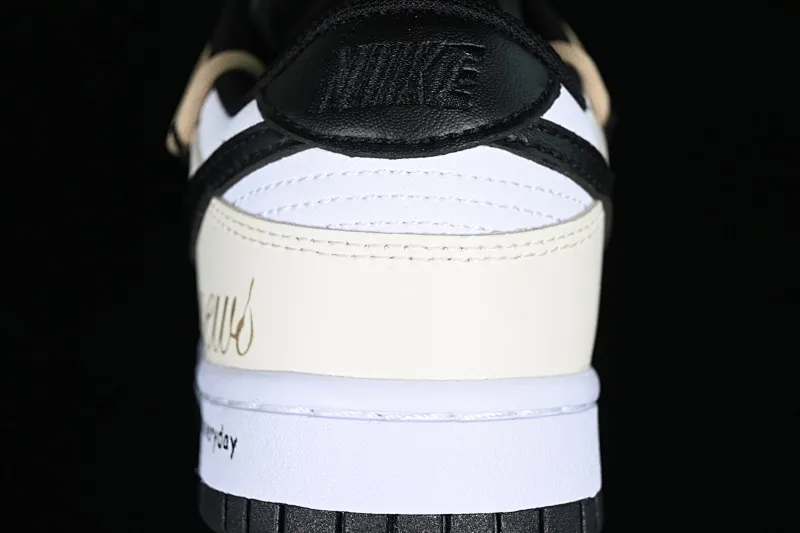 All categories Nk SB Dunk series Nk SB Dunk Low low-top sneakers Nk Dunk Low strap customization SB smashed backboard fashion casual sneakers DV0831-002